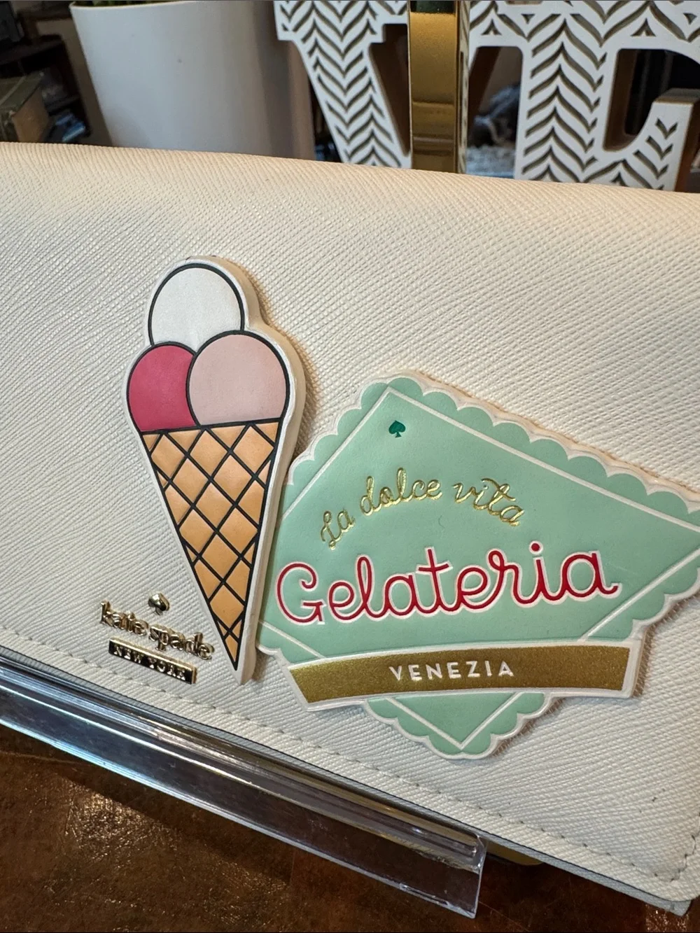 kate spade White Crossbody Wallet with Gelato & Gelateria Patches
